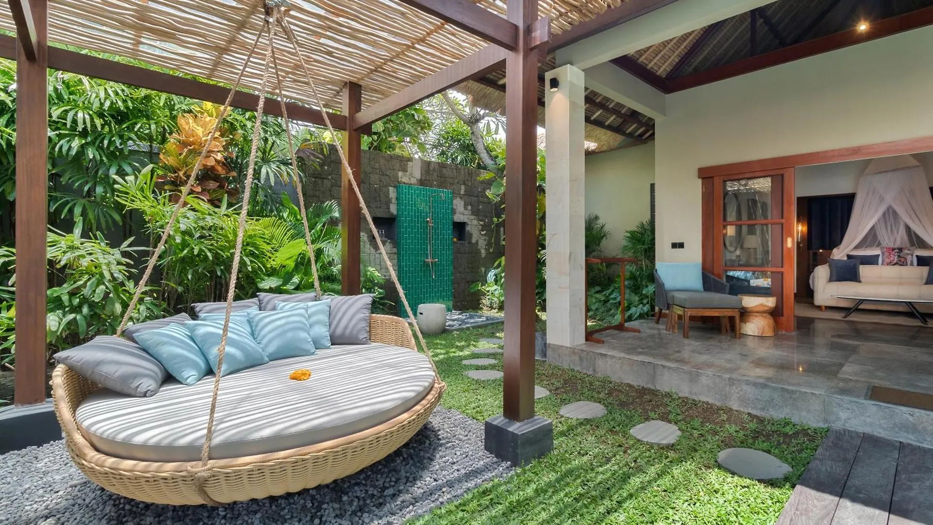 Villa Mahkota Seminyak Indonesia