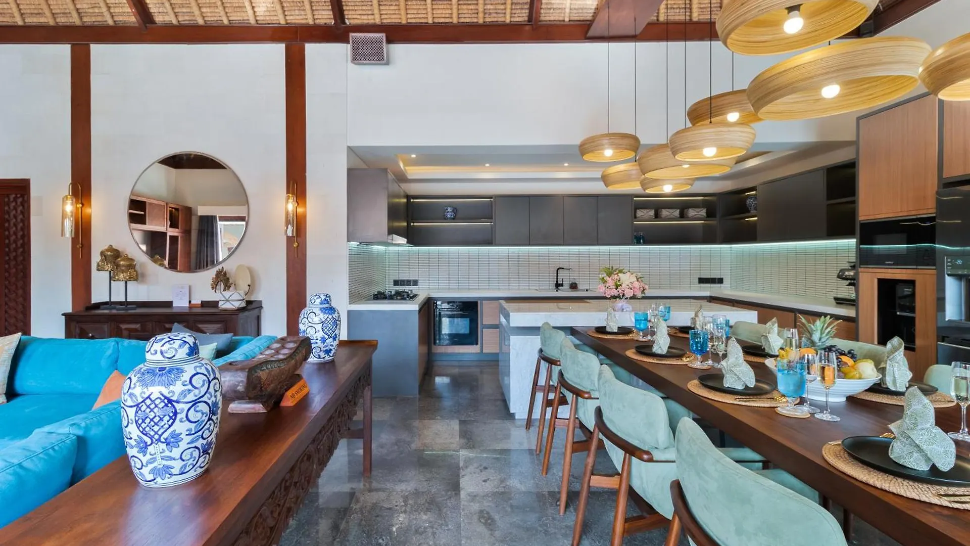 Villa Mahkota Seminyak