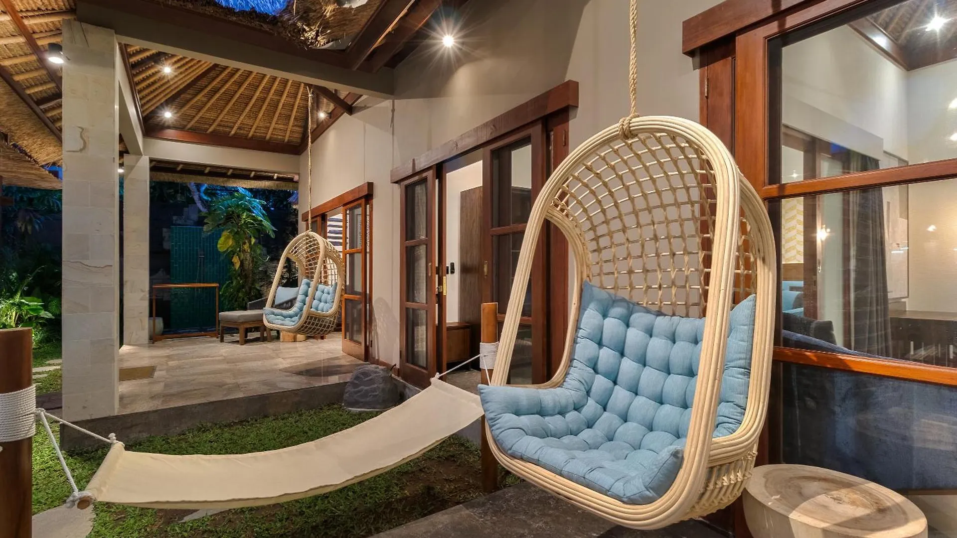 Villa Mahkota Seminyak Indonesia