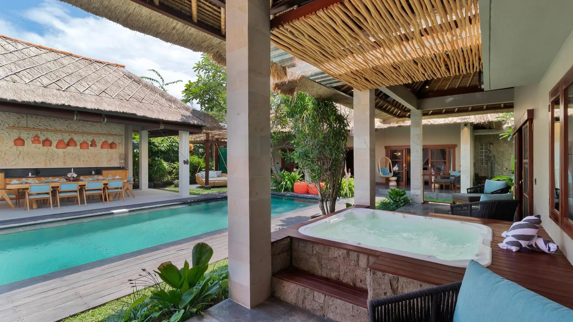 Villa Mahkota Seminyak
