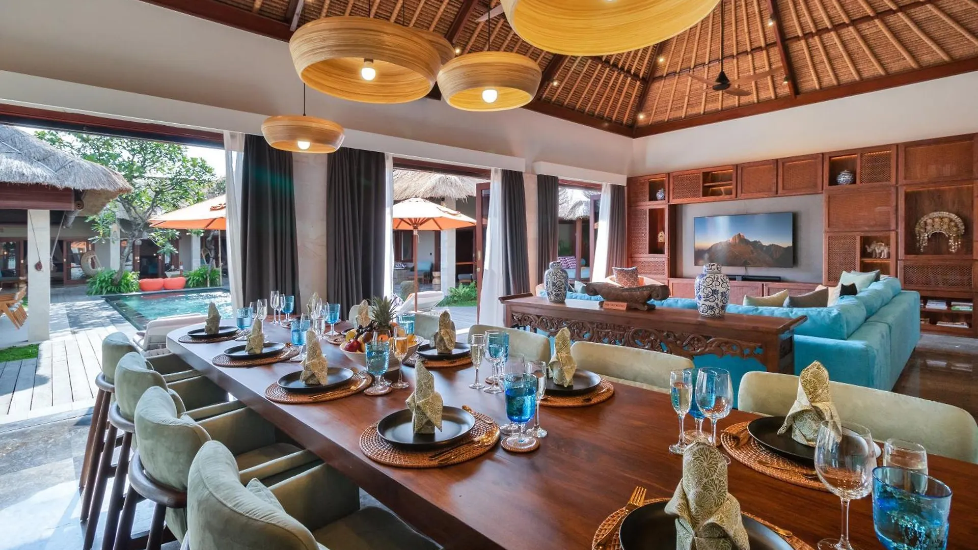 Villa Mahkota Seminyak Indonesia