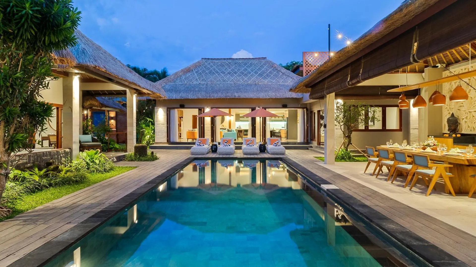 Villa Mahkota Seminyak Indonesia